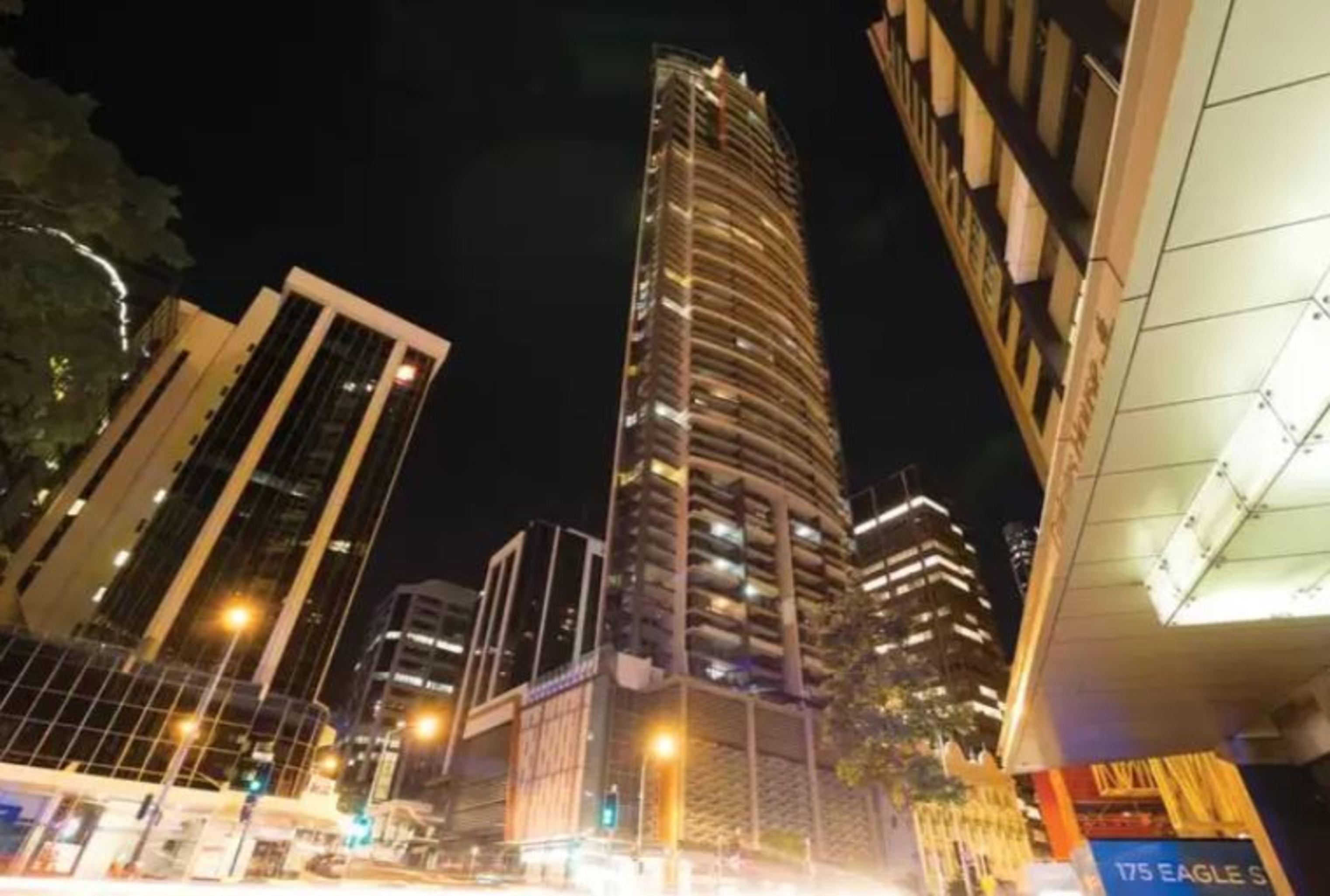 Oaks Brisbane Aurora Suites المظهر الخارجي الصورة