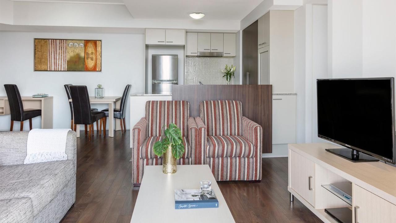 Oaks Brisbane Aurora Suites المظهر الخارجي الصورة